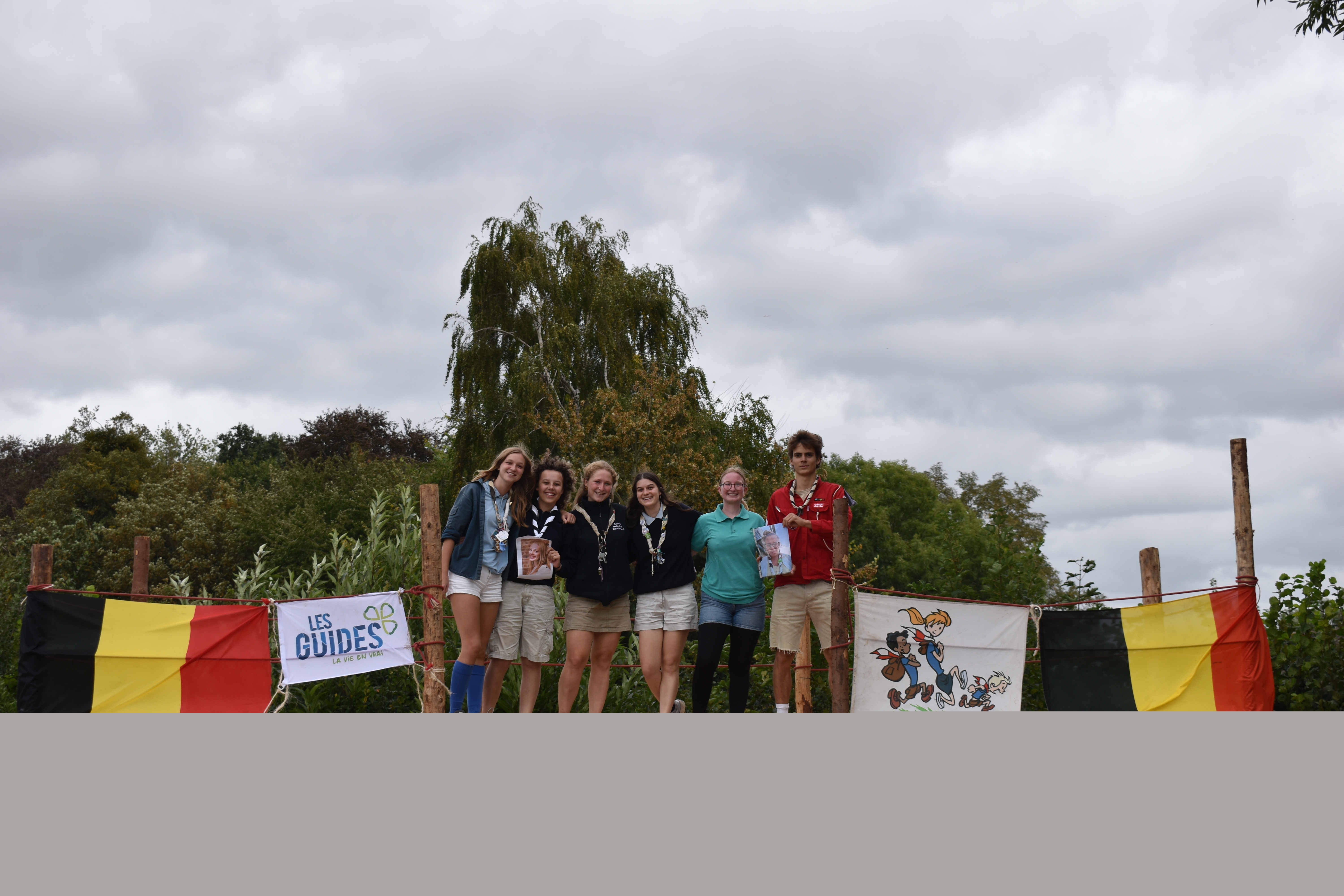 Photo de groupe — SAC Á DOS